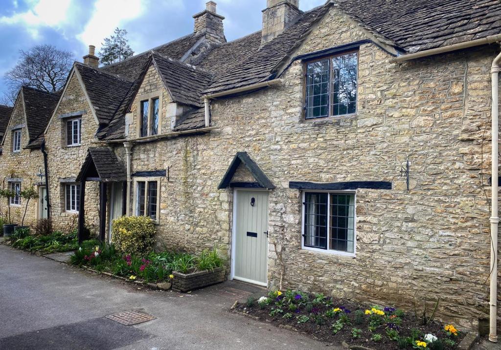 Baker'S Cottage Castle Combe Exterior photo